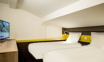 Medium Room Mezzanine