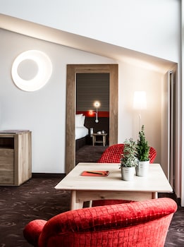 Large Room Plus