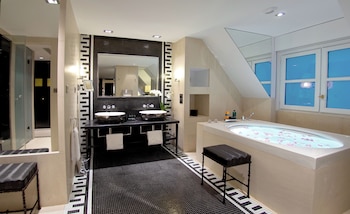 Apartment, 1 Double Bed, City View (Couture)