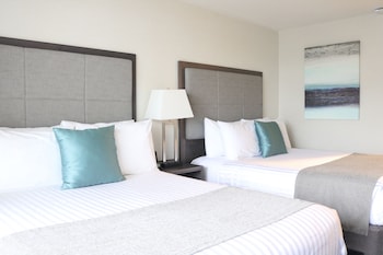 Standard Room, 2 Queen Beds, Non Smoking, Balcony