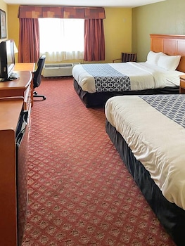 Standard Room, 2 Double Beds, Non Smoking