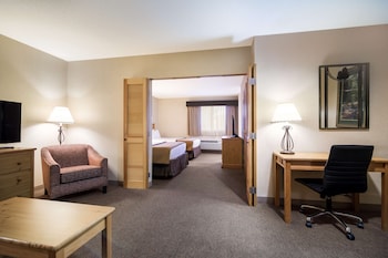 Suite, 2 Queen Beds, Accessible, Non Smoking (with Sofabed)