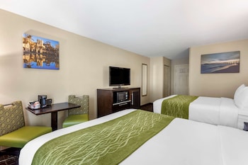 Standard Room, 2 Queen Beds, Non Smoking