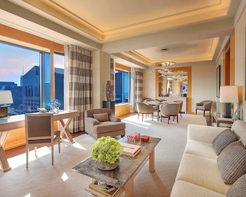 Manhattan Suite