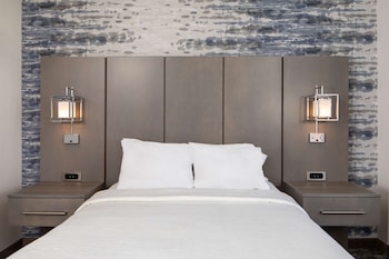 Suite, 1 Queen Bed, Non Smoking