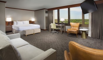 Suite, 1 King Bed, Non Smoking