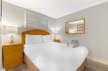 Standard Room, 1 Queen Bed, Non Smoking, Kitchenette