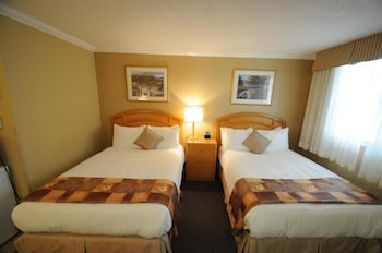 Standard Room, 2 Double Beds, Non Smoking, Refrigerator & Microwave