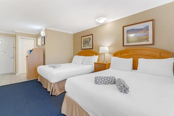 Standard Room, 2 Queen Beds, Non Smoking, Refrigerator & Microwave