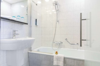 Standard Room, 1 Queen Bed (Small)