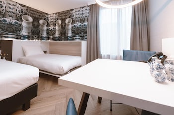 Deluxe Room, 3 Twin Beds