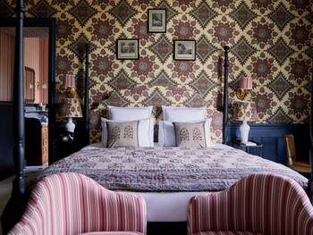 L'ABBAYE - Prestige Suite, 1 King Bed, Estate View, First Floor