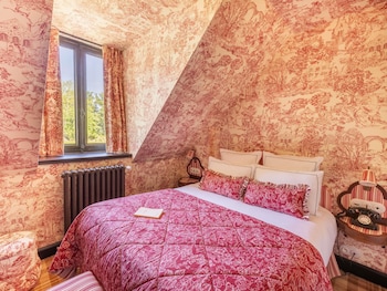 LES HARAS - Cosy Room, 1 Queen Bed, Attic Room