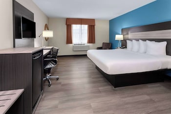 Deluxe Room, 1 King Bed, Non Smoking, Jetted Tub