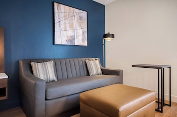 Standard Room, 2 Double Beds, Non Smoking, Refrigerator & Microwave