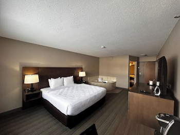 Suite, 1 King Bed, Non Smoking, Jetted Tub