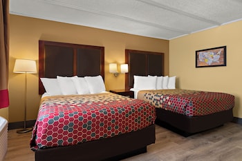 Room, 2 Queen Beds, Non Smoking