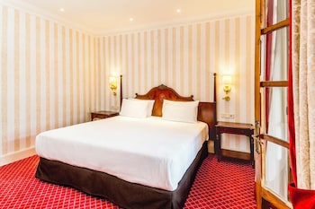 Premium Room, Terrace (Patio de La Reina View)
