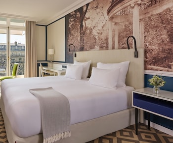 Executive Suite (CHAMPS ELYSEES VIEW)