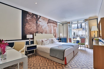 Deluxe Suite