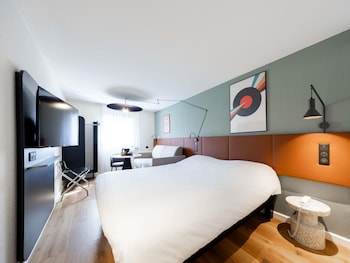 Standard Room, 1 Double Bed with Sofa bed (1 place)