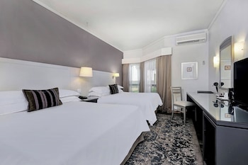 Deluxe Room, 2 Queen Beds