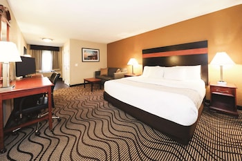 Deluxe Room, 1 King Bed with Sofa bed, Non Smoking