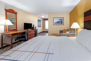 Deluxe Room, 1 King Bed with Sofa bed, Non Smoking