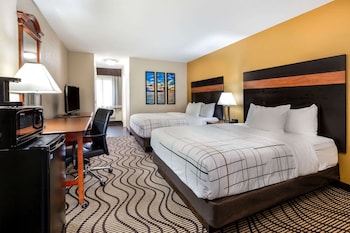 Deluxe Room, 2 Queen Beds, Non Smoking