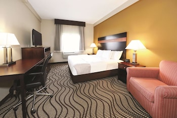 Suite, 1 King Bed with Sofa bed, Non Smoking (One-Bedroom,  Separate Living Space)