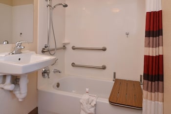 Deluxe Room, 1 King Bed, Accessible, Non Smoking