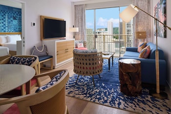 Suite, Multiple Beds, Partial Ocean View (2 Double Beds)