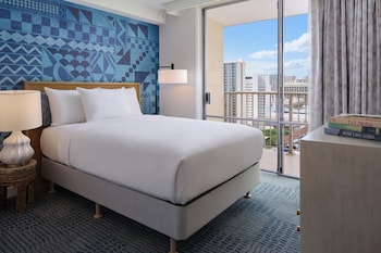 Suite, 2 Bedrooms, Partial Ocean View (1 Bath)