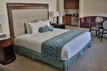 ADA Langdon Loft King