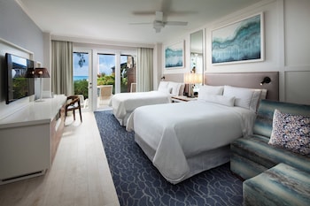 Room, 2 Double Beds, Pool View
