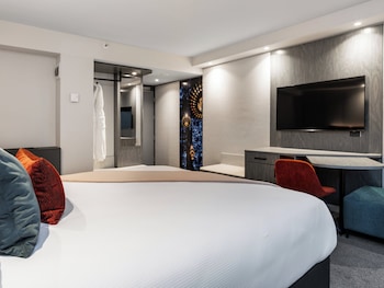 Club Room, 1 King Bed, Club Lounge Access