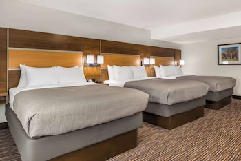 Suite, Multiple Beds, Accessible, Non Smoking