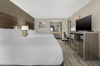Standard Room, 2 Queen Beds, Non Smoking, Refrigerator & Microwave (Pet Friendly)