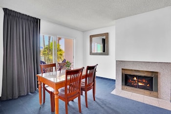 Premier East 1 Bedroom