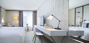 Executive Room, 1 Queen Bed