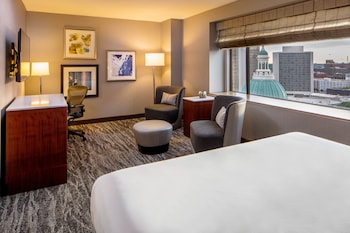 Deluxe Room, 1 King Bed
