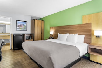 Room, 1 King Bed, Accessible, Non Smoking
