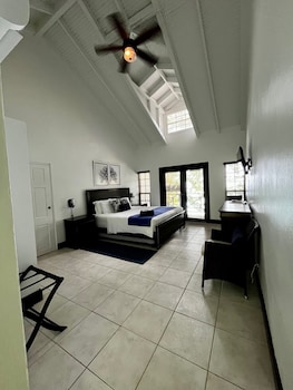 Deluxe Room, Beach View (Ground Floor)