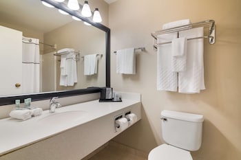 Standard Room, 1 King Bed, Non Smoking, Refrigerator & Microwave