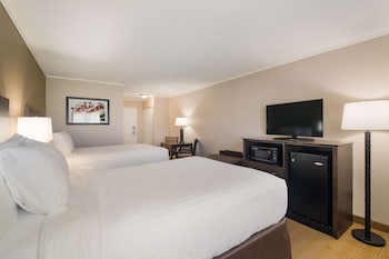 Standard Room, 2 Double Beds, Non Smoking, Refrigerator