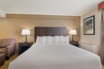 Standard Room, 1 King Bed, Non Smoking, Balcony