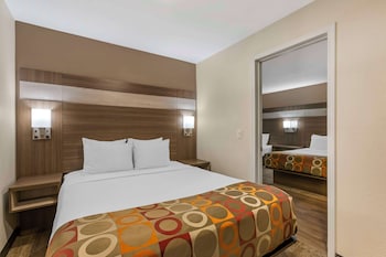 Suite, Multiple Beds, Non Smoking, Refrigerator & Microwave