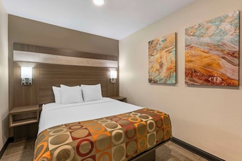 Suite, 1 Queen Bed, Non Smoking, Refrigerator & Microwave (Separate Living Room;with Sofabed)