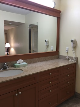 Studio Suite, 1 Queen Bed with Sofa bed, Non Smoking