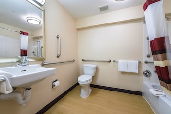 Superior Room, 1 King Bed, Accessible (Smoke Free)